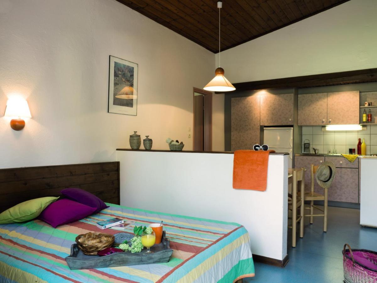 Belambra Clubs Albe - Les Cigognes Hotell Villé Exteriör bild